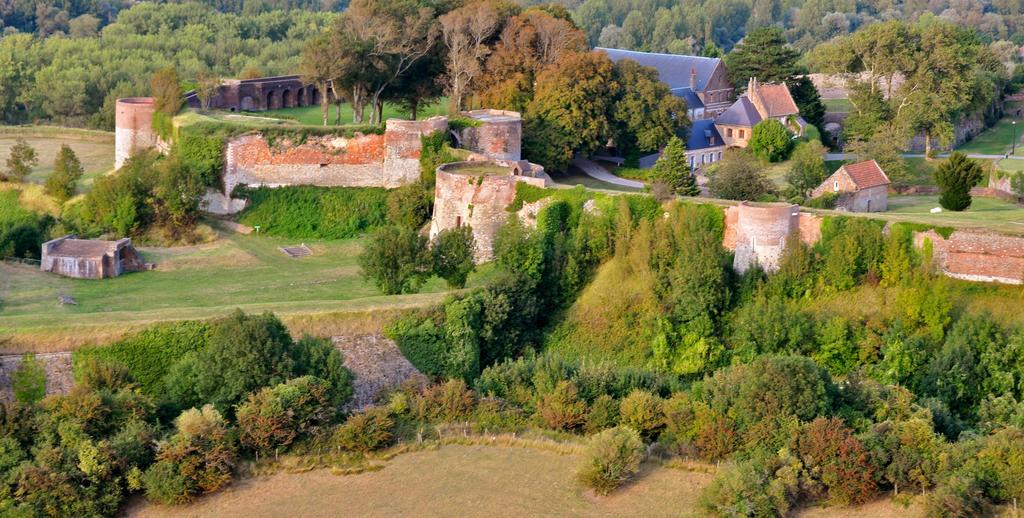 Chambres D'Hotes, Gites La Petite Madeleine La Madelaine-sous-Montreuil Екстер'єр фото